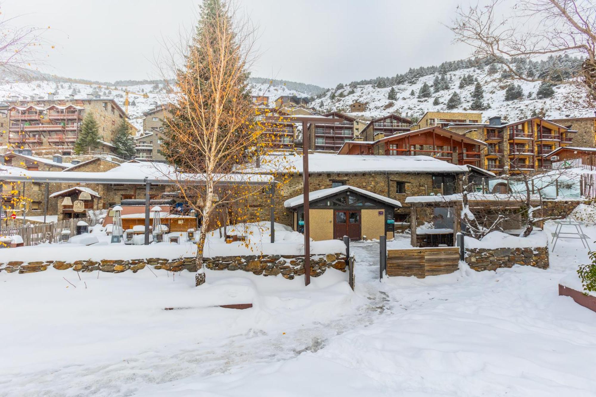 Mountain Hostel Tarter Exterior foto